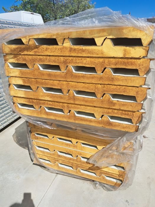 Panou Sandwich Perete si Acoperis