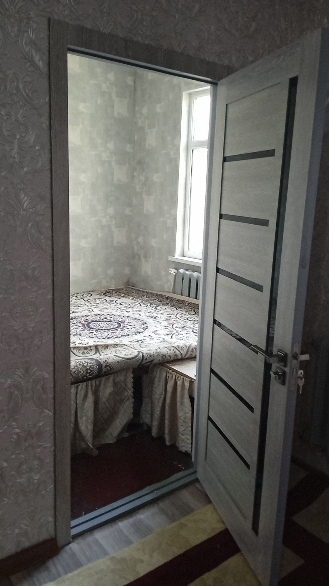 Kvartira qizlarga sheriklikga