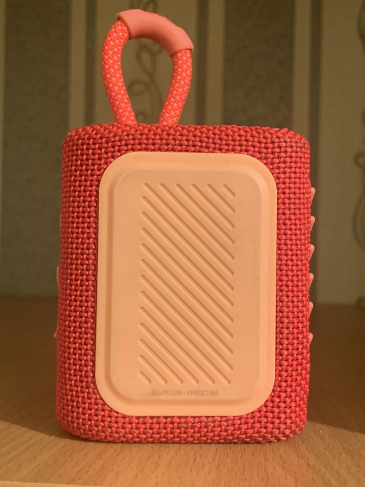 JBL GO3 красный