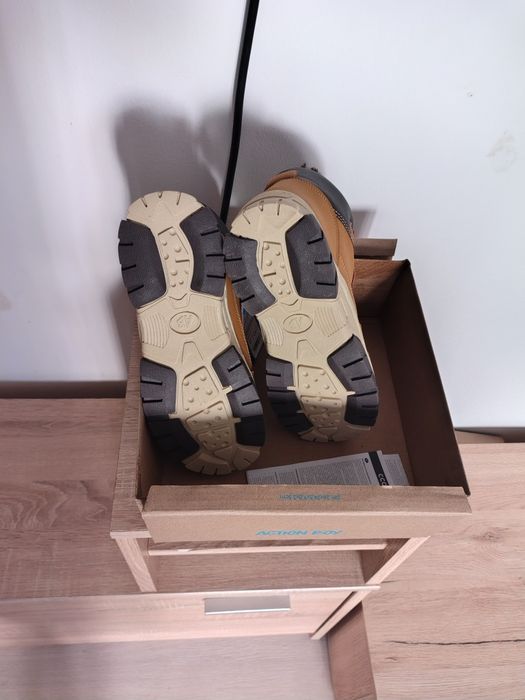 Vând Ghete de băieți mărimea 36