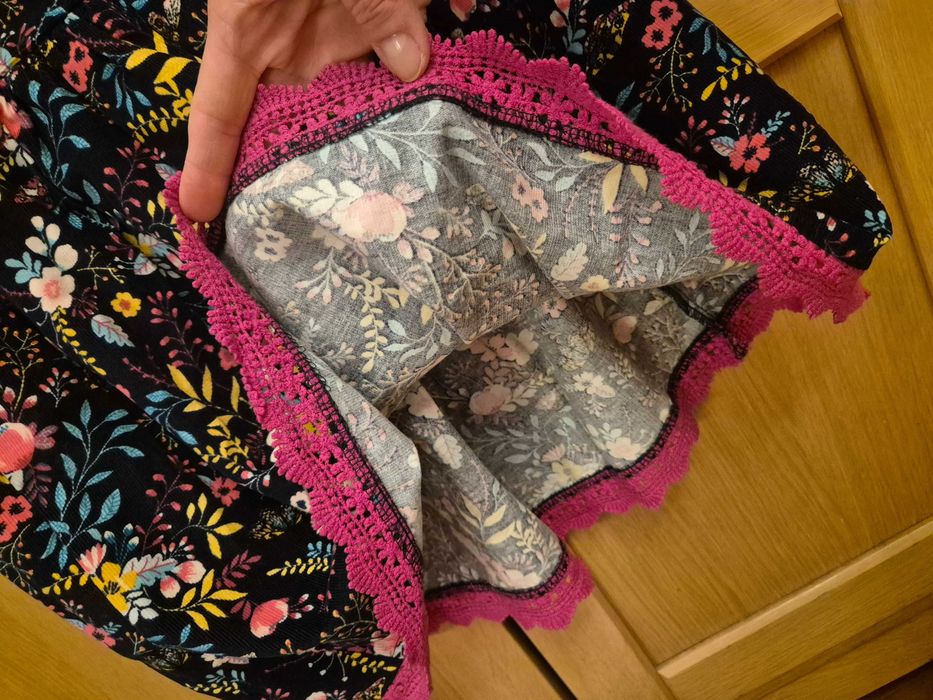 Fusta fete catifea marime 140-146 cm,  10-11 ani, LC Waikiki