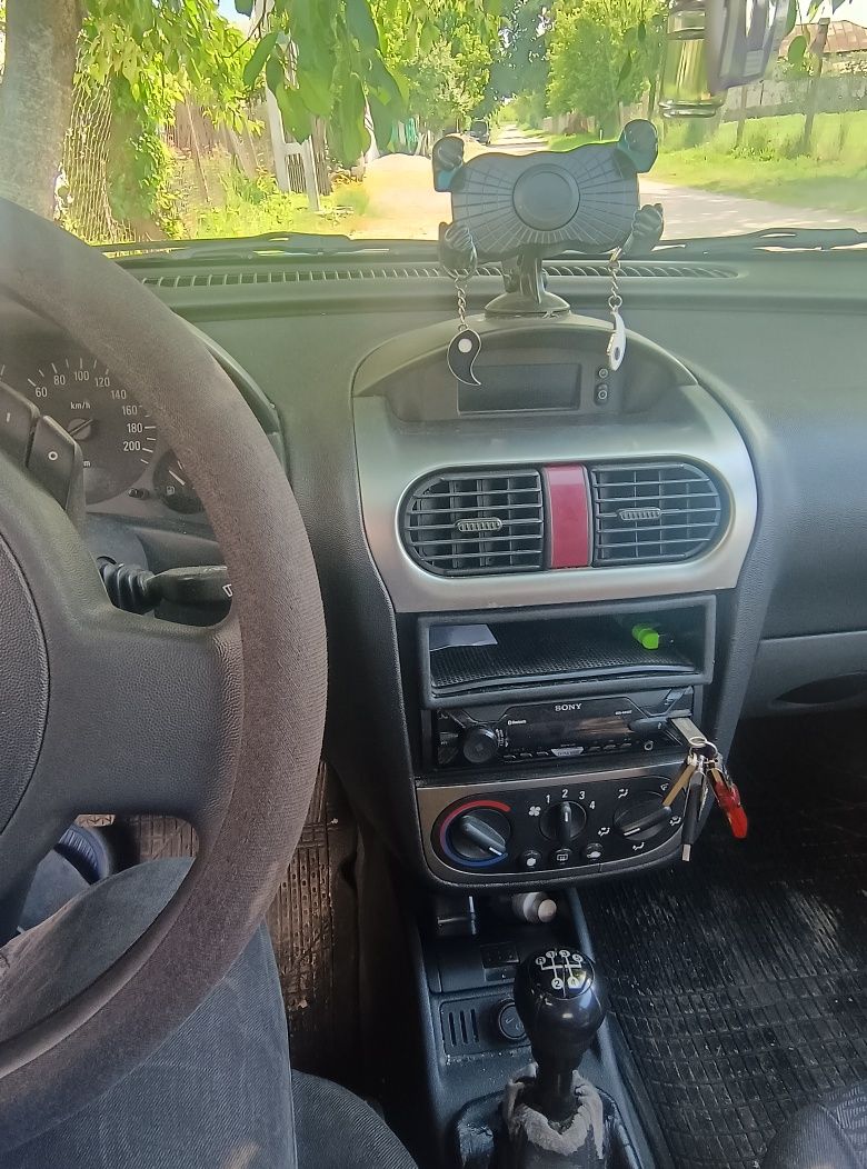 Vând CORSA C 1.7 dti