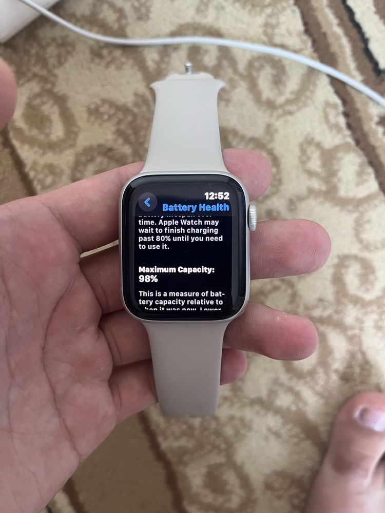 Apple watch (SE 2nd Gen) 44mm 98% емкость