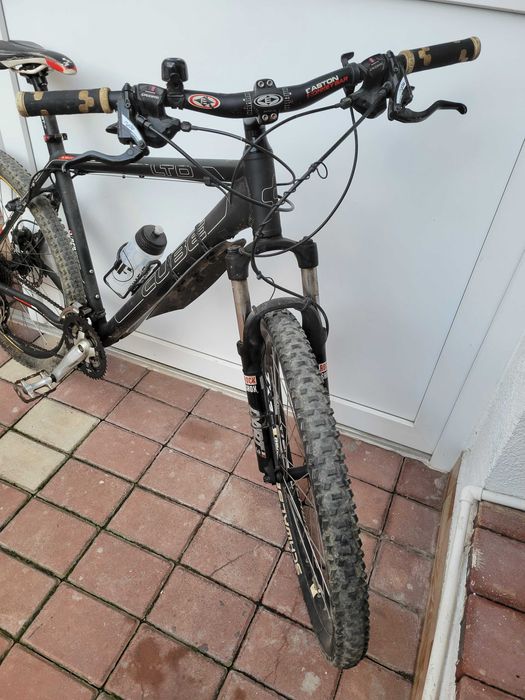 Bicicleta cube ltd