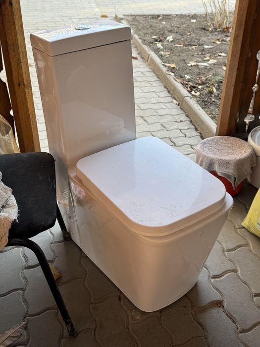 Унитаз монолитный