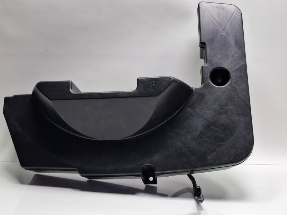 Subwoofer AUDI A4 IV Avant 8K5, B8 2007 - 2015 TDI CAGA, CJCA, CMEA, C