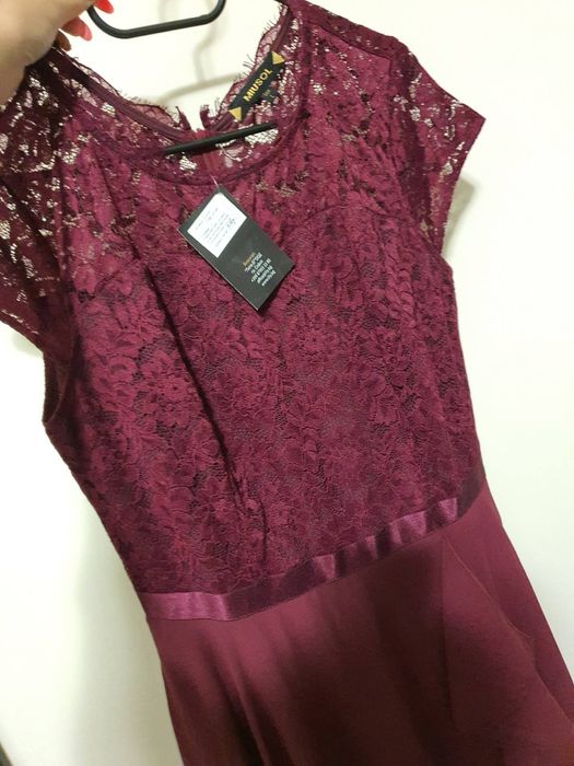 Рокля, нова, с етикет