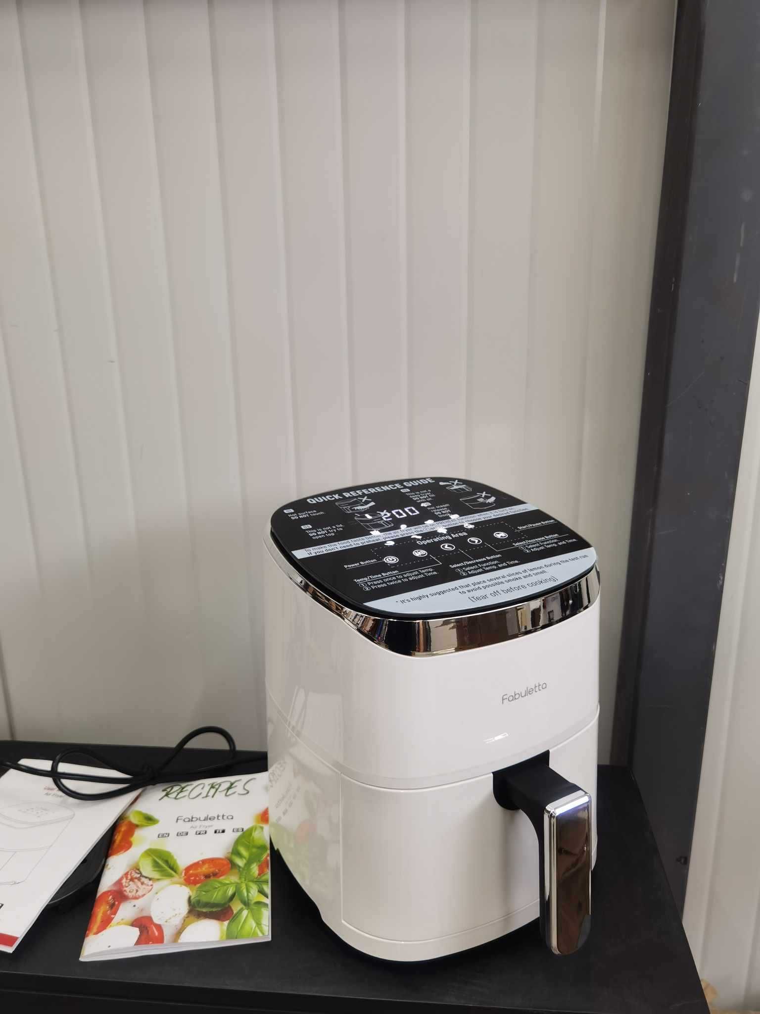 FABULETTA Air Fryers 4L, 1680W, 9 програми, цифров дисплей, ПРОМОЦИЯ