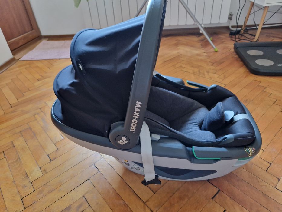 Бебешко кошче за кола 0-12 /360° + кошница Maksi Cosi с изофикс база