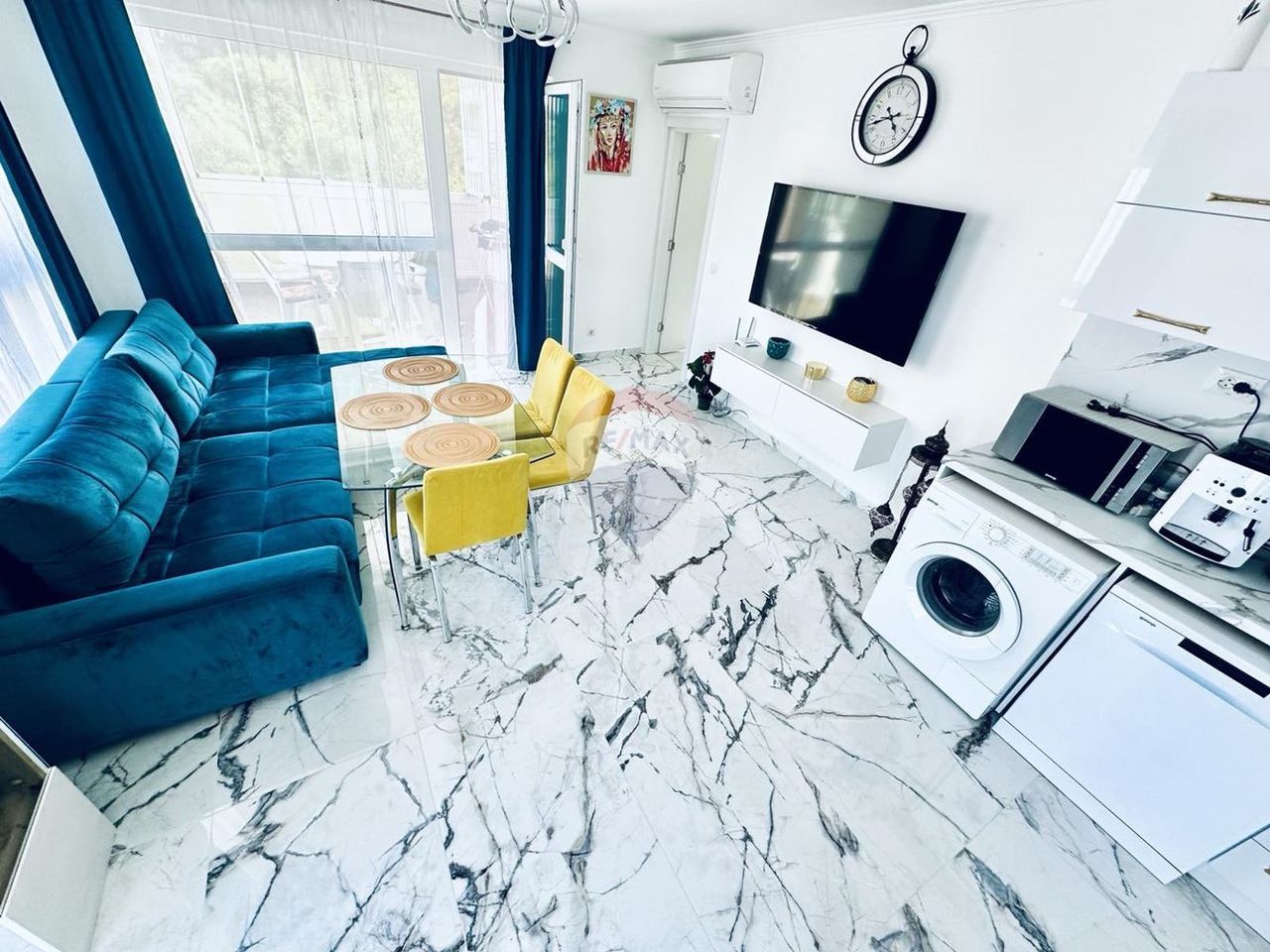 Продава се Тристаен апартамент в Балчик - 81 кв.м за 1667 €/кв.м - Снимка #4
