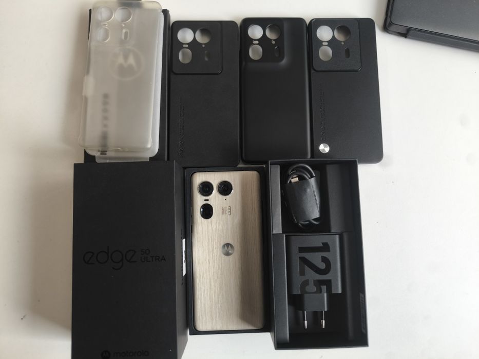 Motorola Edge 50 Ultra/16-1тб/,перфектна,комплект+кейсове.