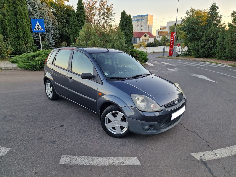 Ford Fiesta 2008 benzină 80 CP