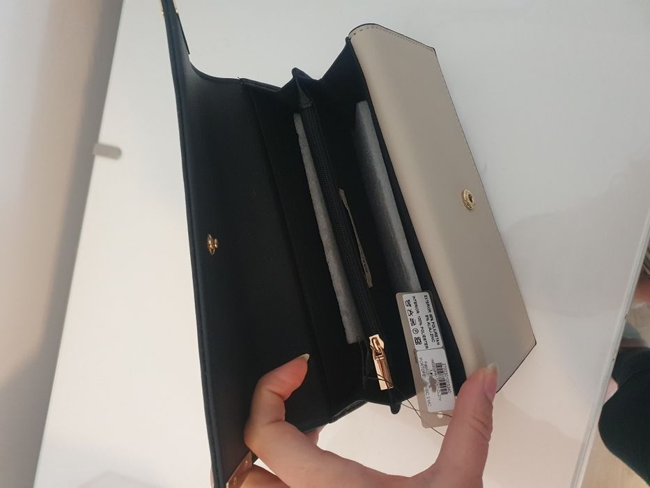 Portefel dama nefolosit