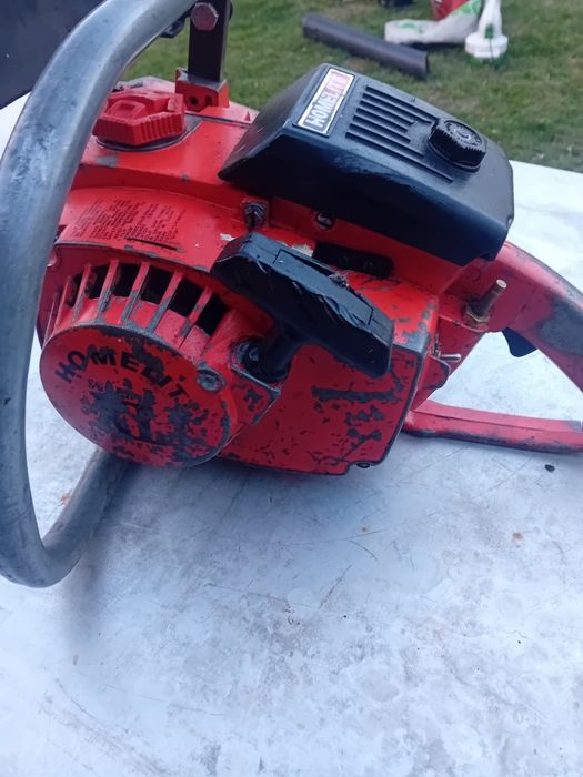 Vând drujba Homelite