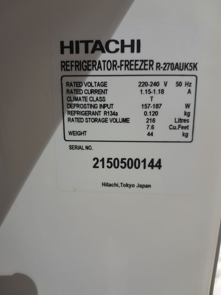 Холодильник Hitachi R-270AUK5K — рабочий, компактный
