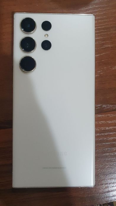 Srochno S23ultra sotiladi. Holati ideal IMEI dan ótgan. 500$