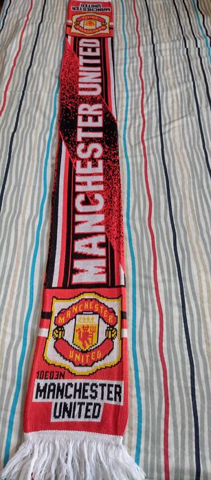 Manchester United аксесоари (шапка, шал, лента)
