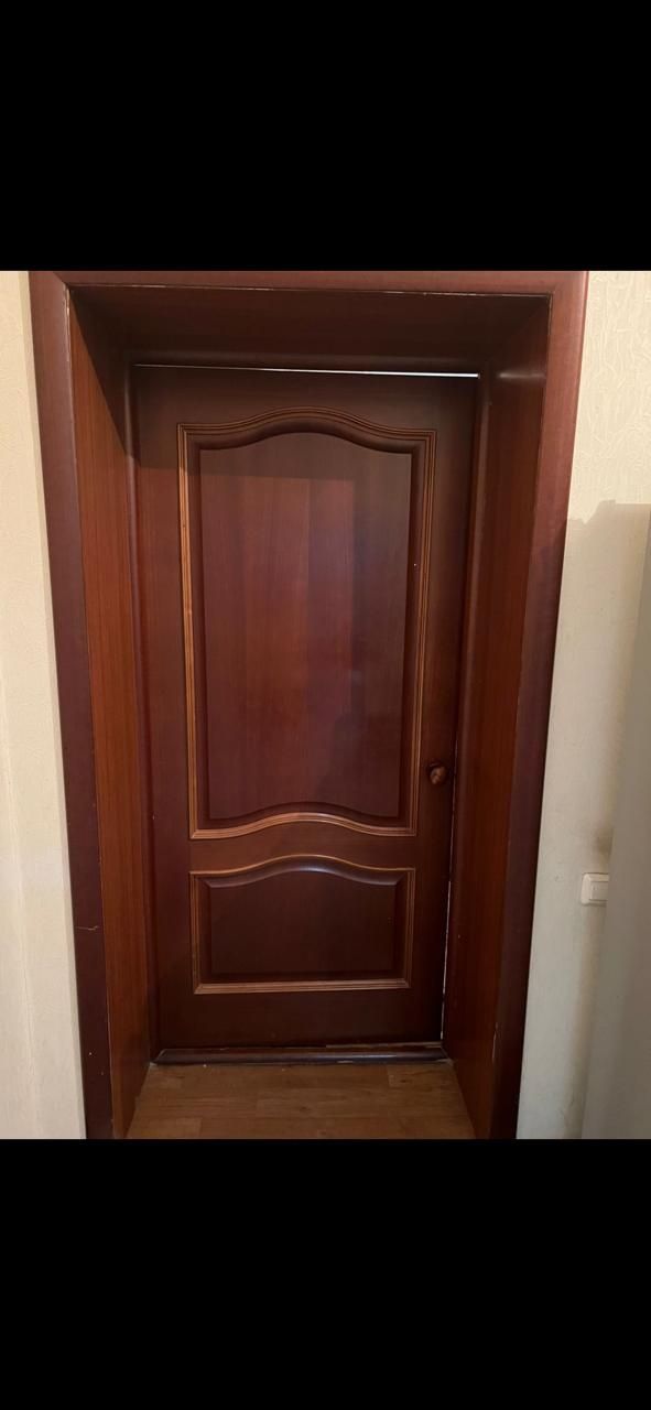 Двери деревянный