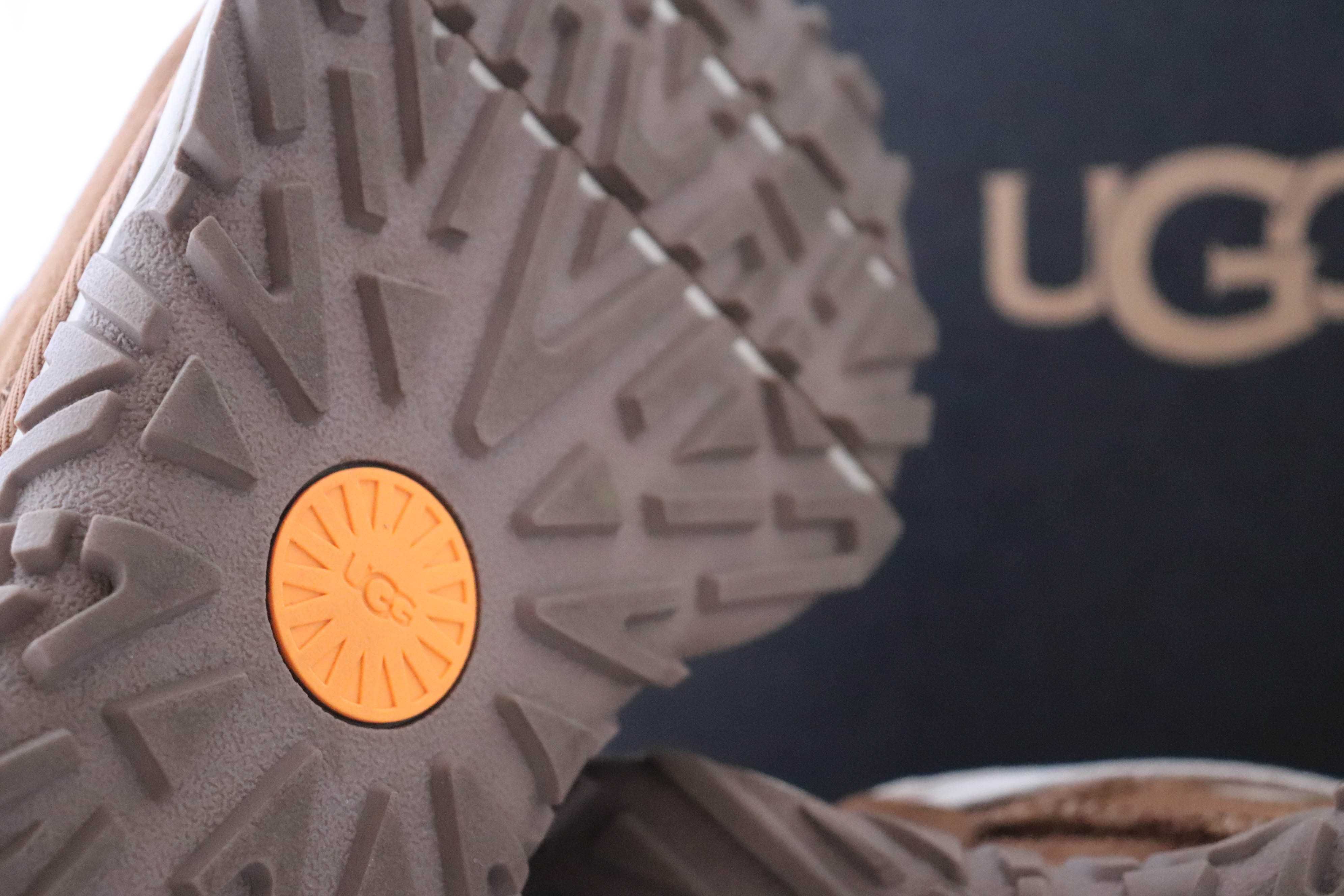 Обувки UGG Retrofi Low
