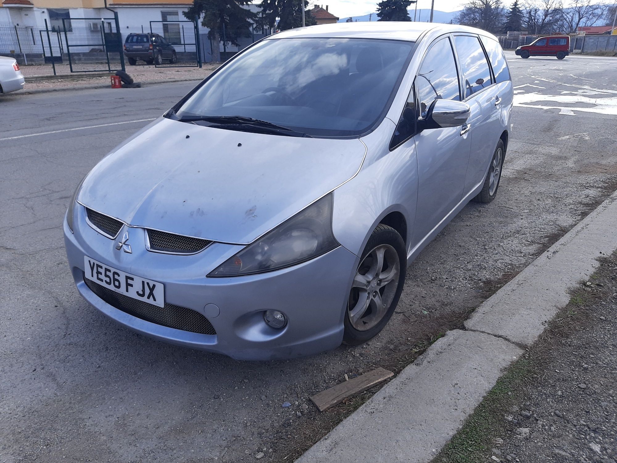 За части Mitsubishi Grandis 2000 кубика дизел 2008 година ръчни скорос