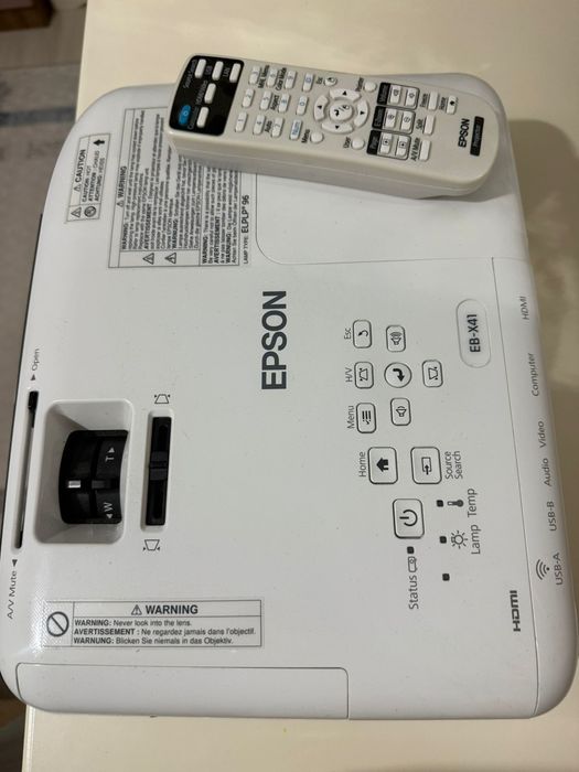 Проектор Epson в отлично состоянии