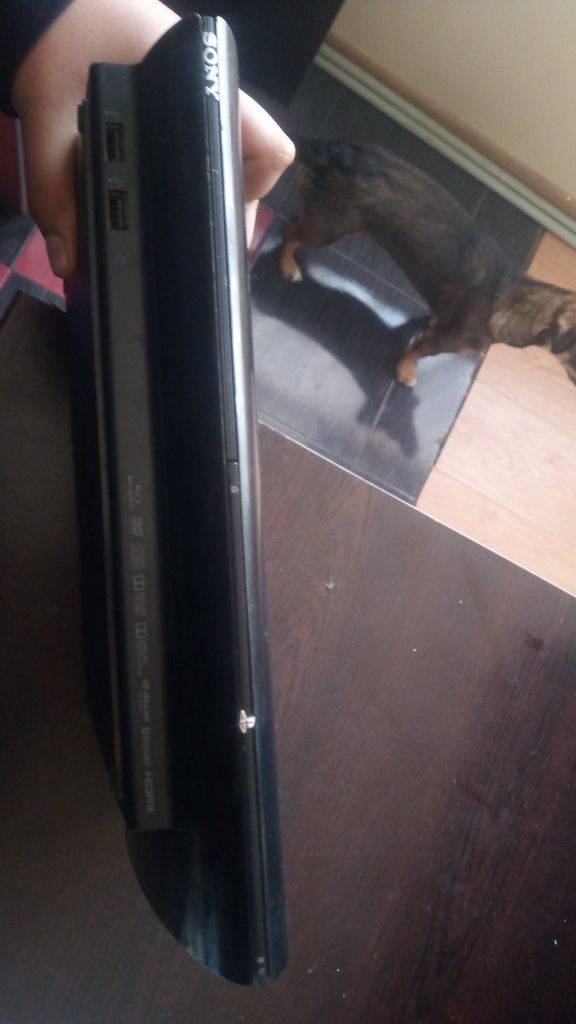 Продавам: PS3 super slim 500GB