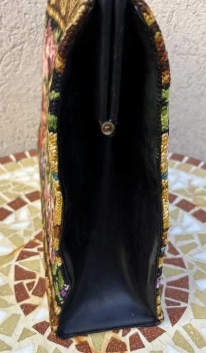 Superba geanta cu maner-forma trapezoidala-goblen-Franta