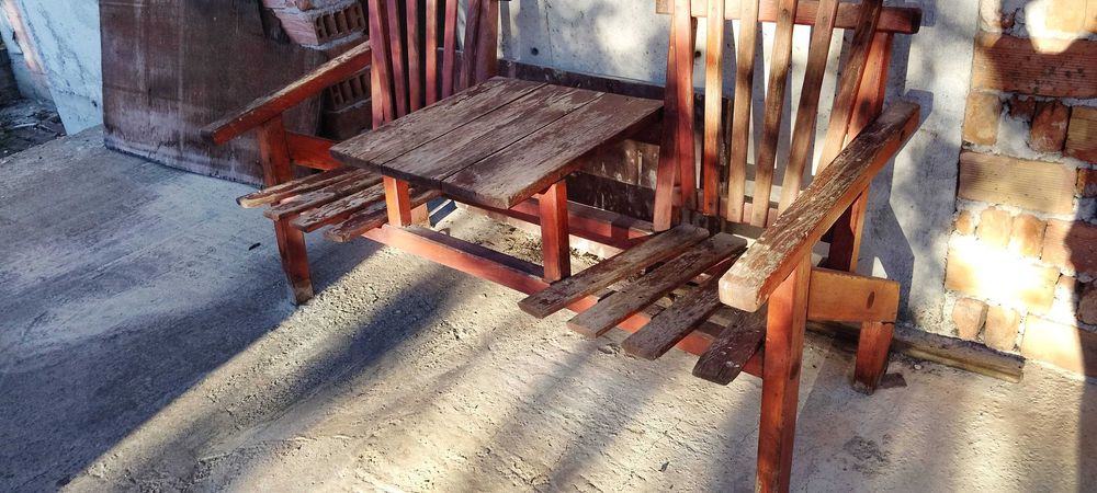 Дървена градинска маса със столове!