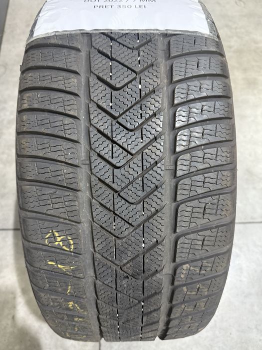 O anvelopa   iarna.  255/40 R18   Pirelli  Scorpion