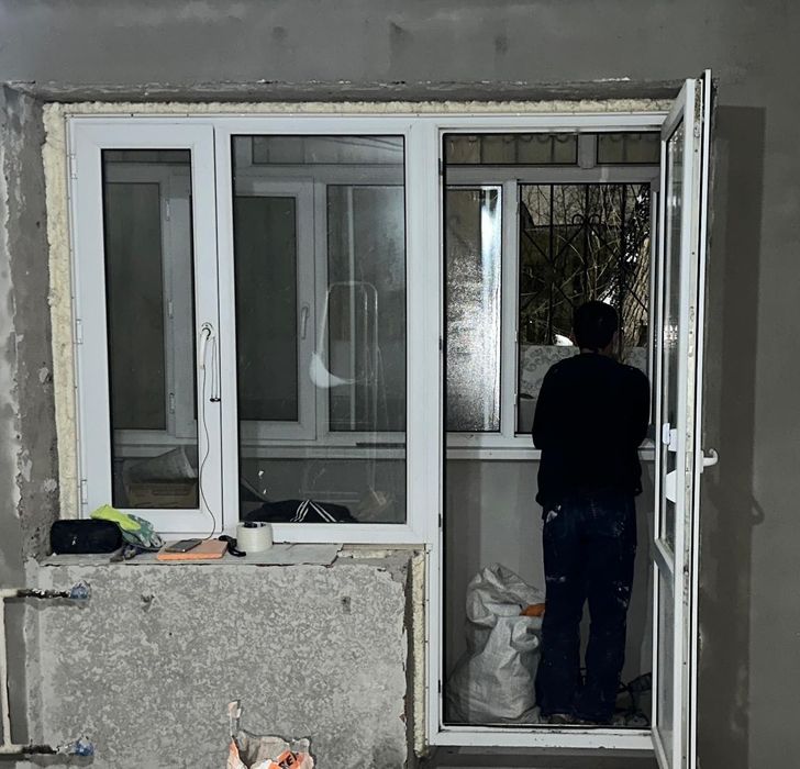 Продам окно и окно с балконной дверью