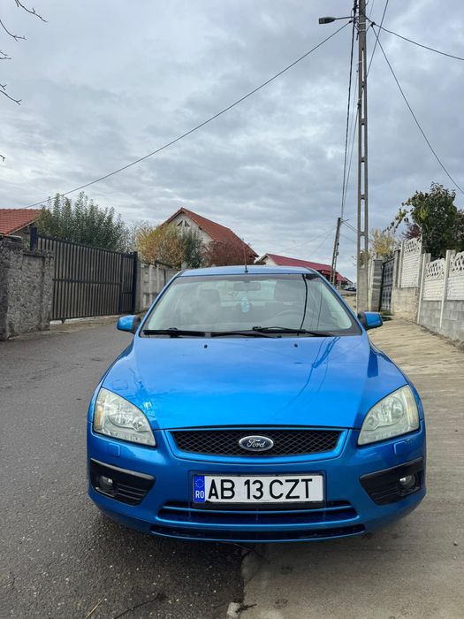 Vând sau schimb Ford Focus M1 1.6 bezina