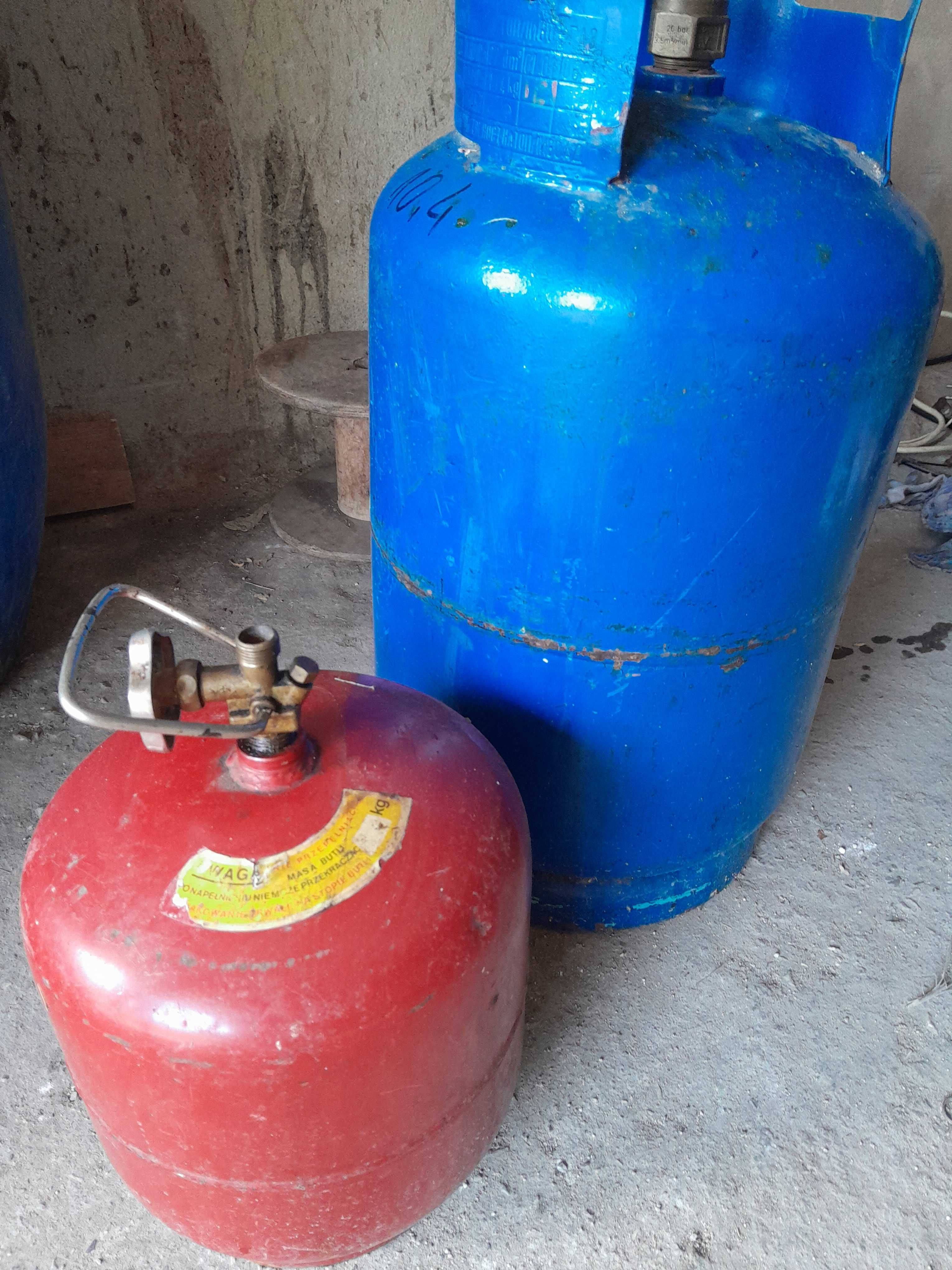 Газови бутилки малка и голяма