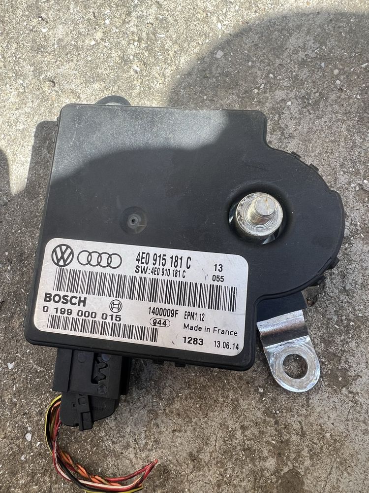 Продавам модоли за Audi A8