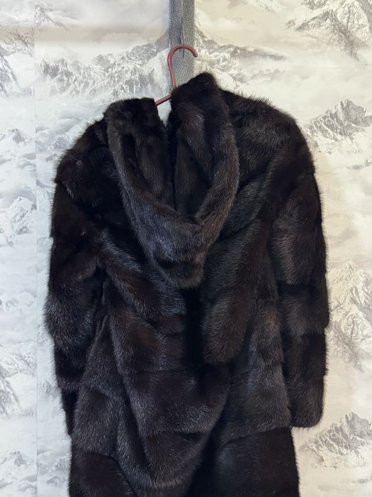 Продам норковую шубу