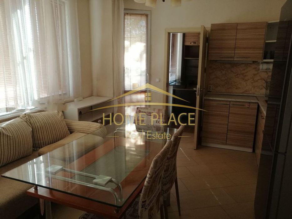 Дава се под наем Тристаен апартамент в Варна, Погреби - 65 кв.м за 459 € - Снимка #1