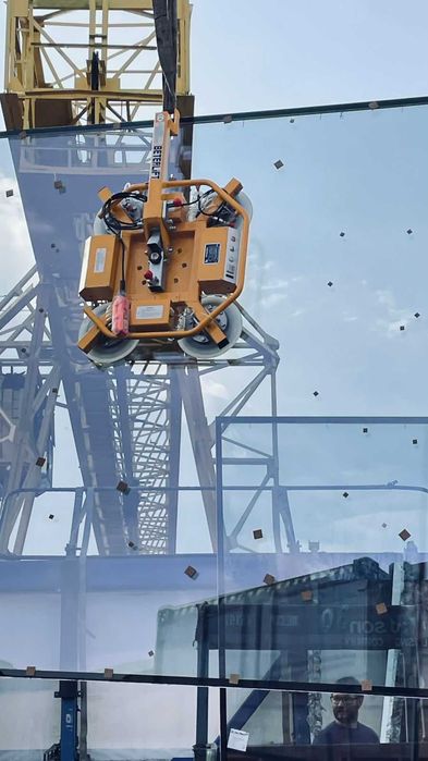 Аренда вакуумного подъемника для стекла весом до 800 кг