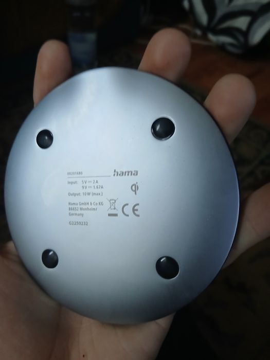 Vând încărcător wireless