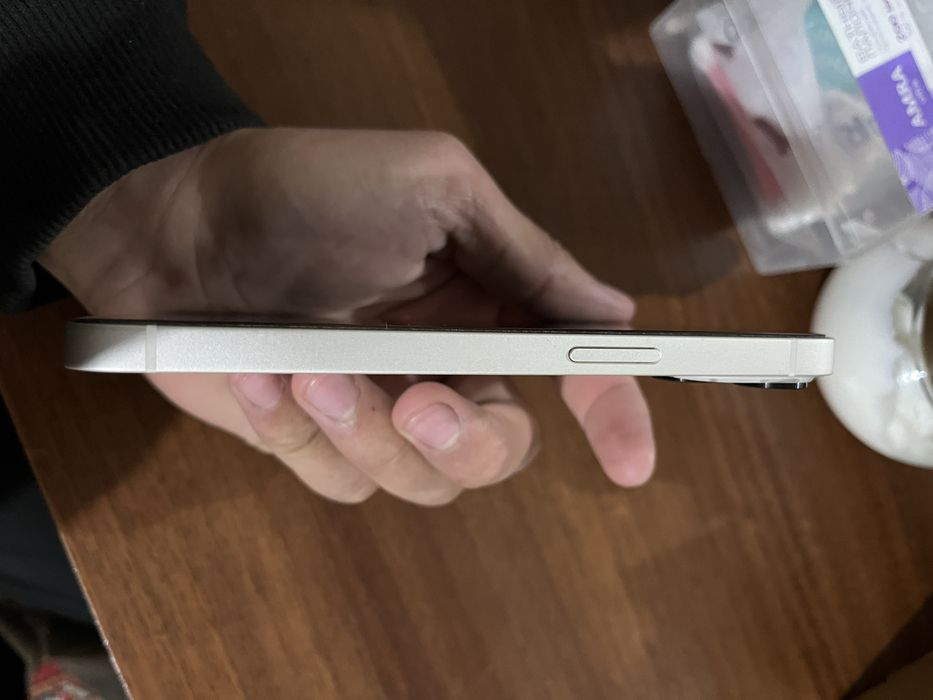 Продаю iphone 13
