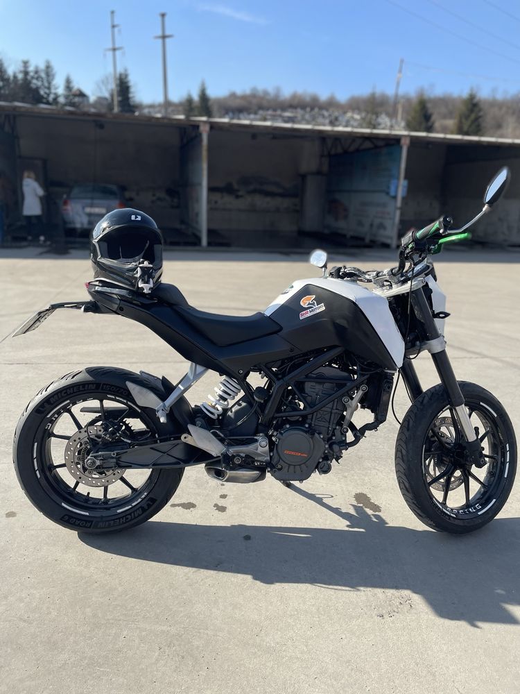 KTM Duke 125