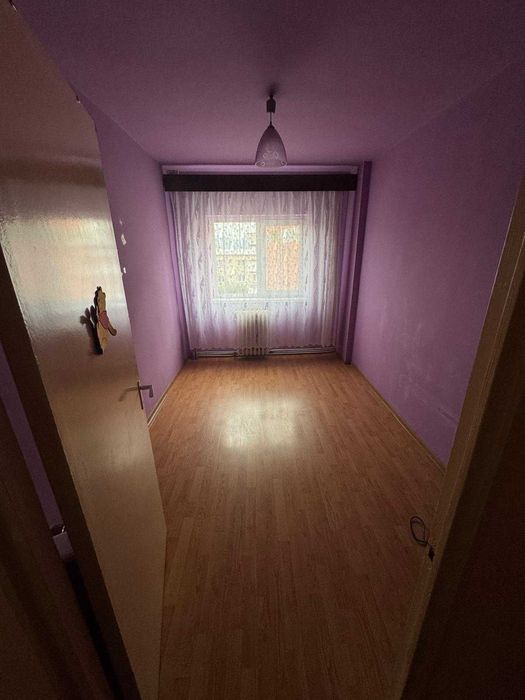 Apartament 3 camere decomandat, 66 mp, Deva – B-dul Decebal, etaj 4