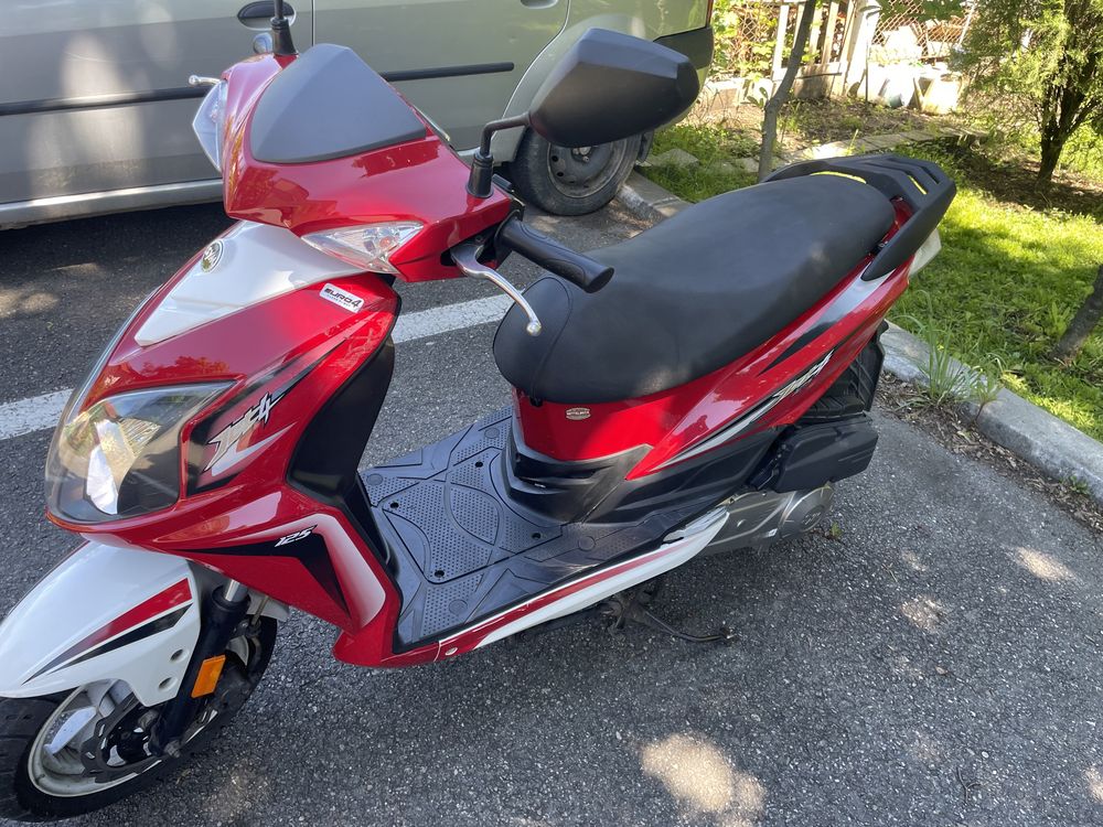 Scuter SYM 125 ccm