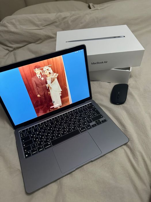 Срочно продам mac book