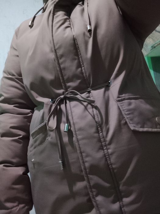 Продам куртку зимнию