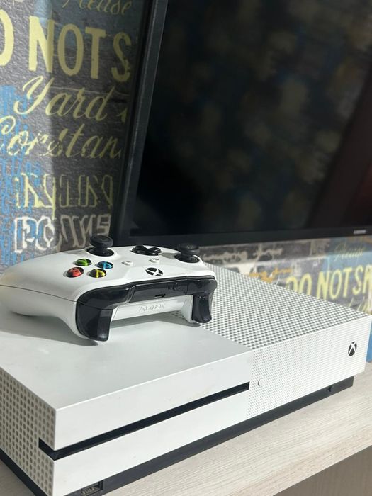 Продам XBOX one s