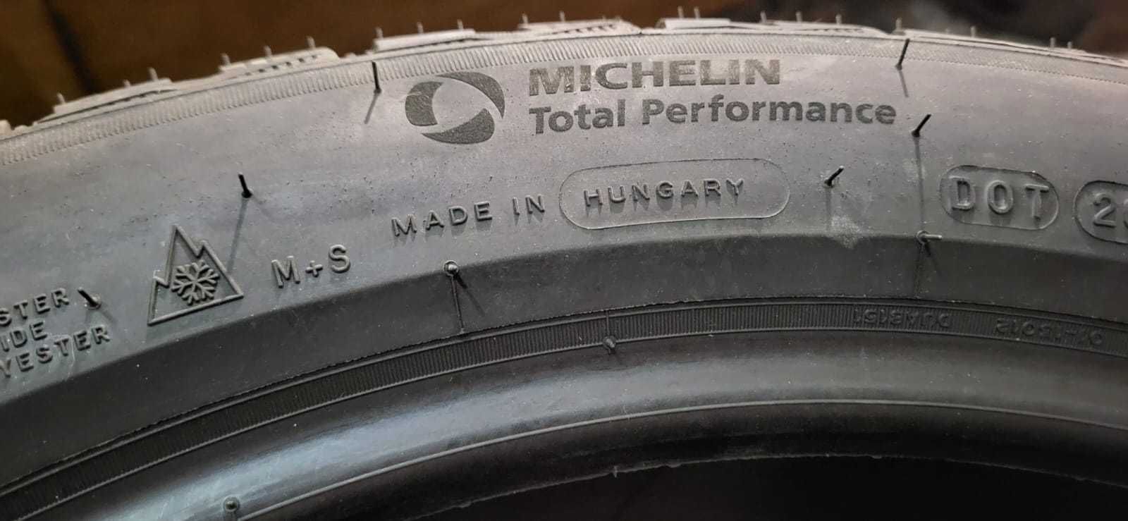 Шина Michelin 255/45R20