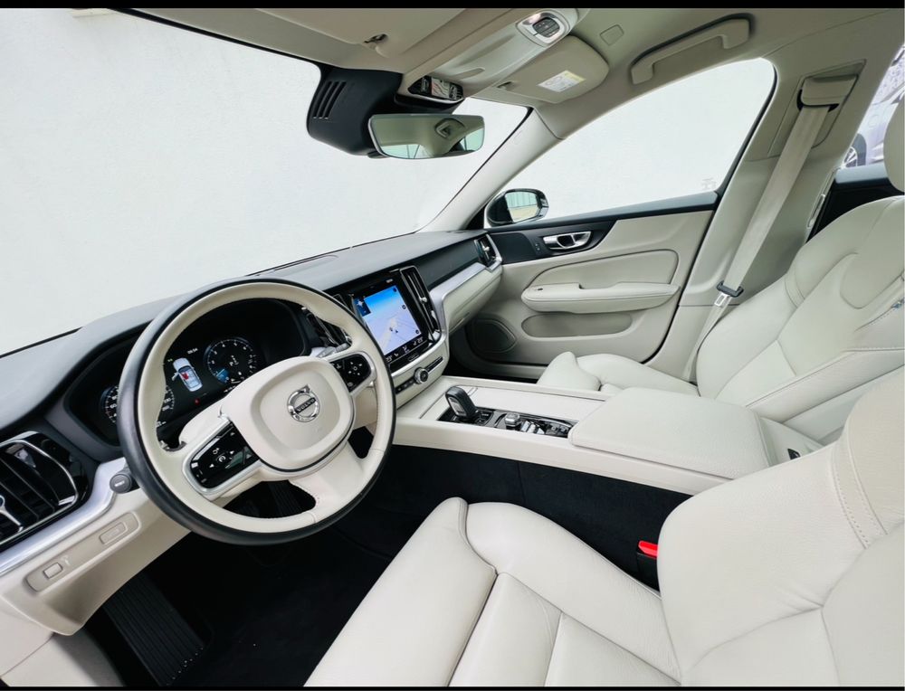 Volvo S60 an 2021 - 2.0 ben.  62.000 km Variante Audi Bmw Vw Skoda