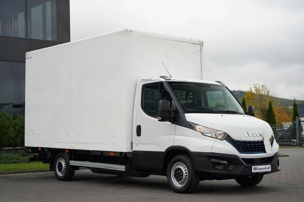 Iveco DAILY 35-NP / GNC / CONTAINER / MANUAL / PALFINGER LIFT - 750 KG / 2020