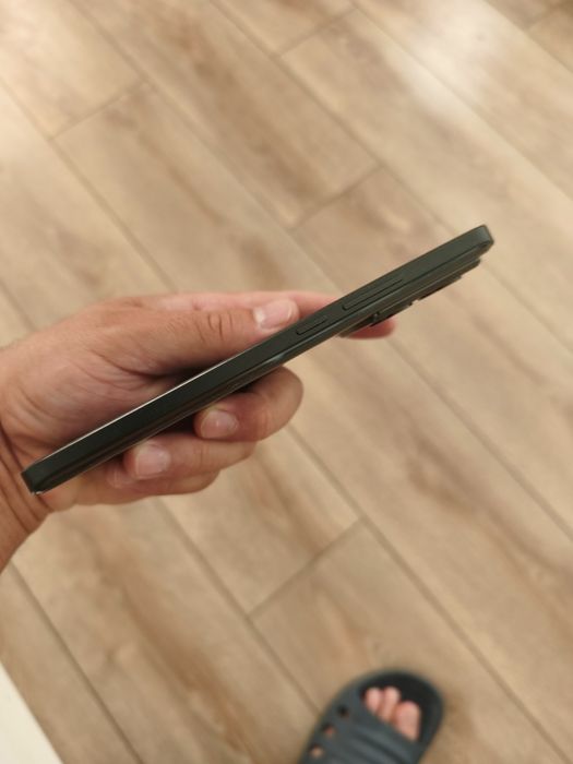 Продавам Xiaomi 13T