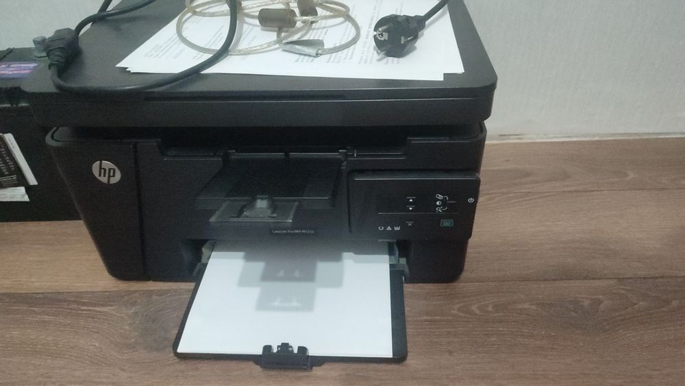 Продам принтер HP  m125 в отличном состоянии.