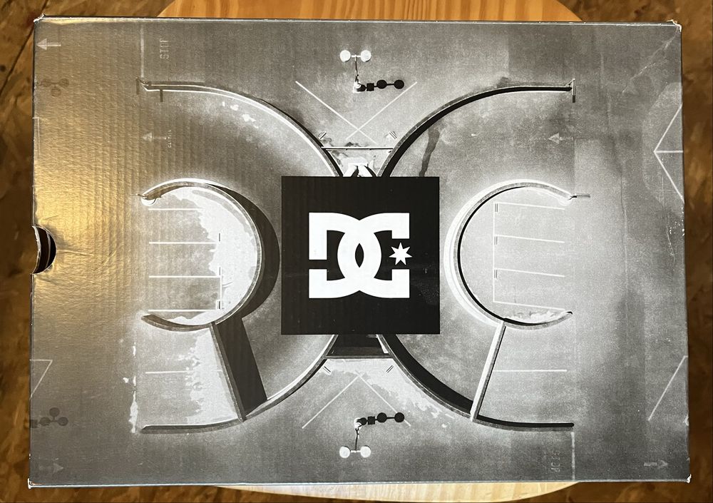 DC Shoes ( 42 номер ) COURT GRAFFIK BLACK